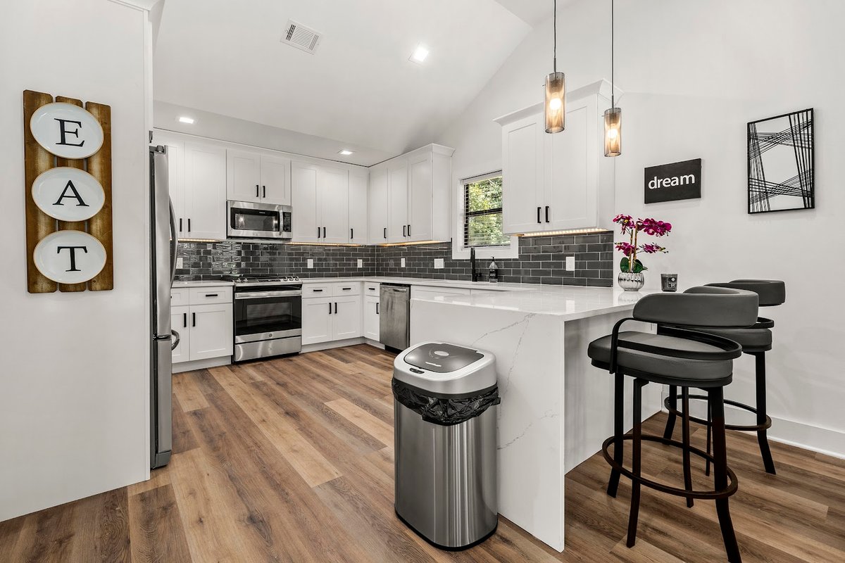 Acqua Restoration building